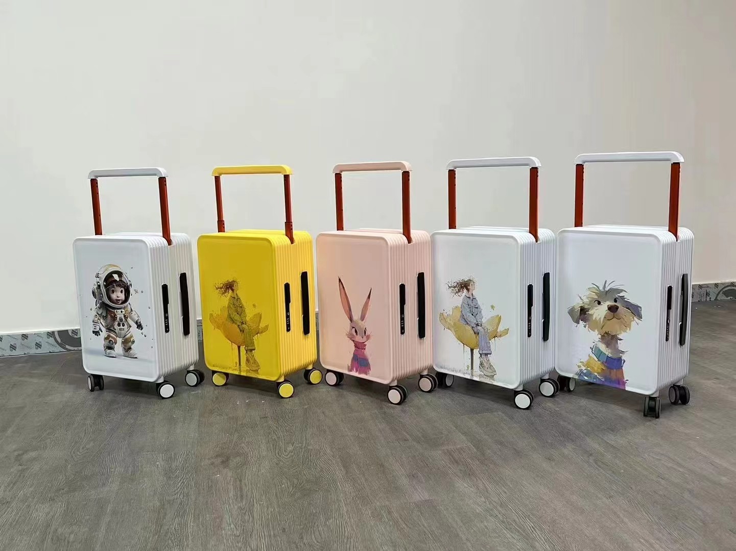 卡通行李箱